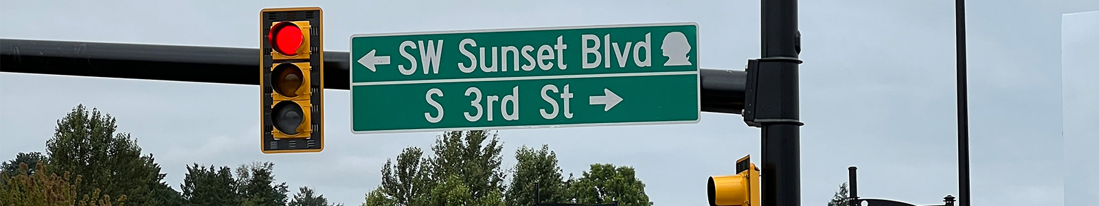red light at sw sunset blvd and s 3rd st