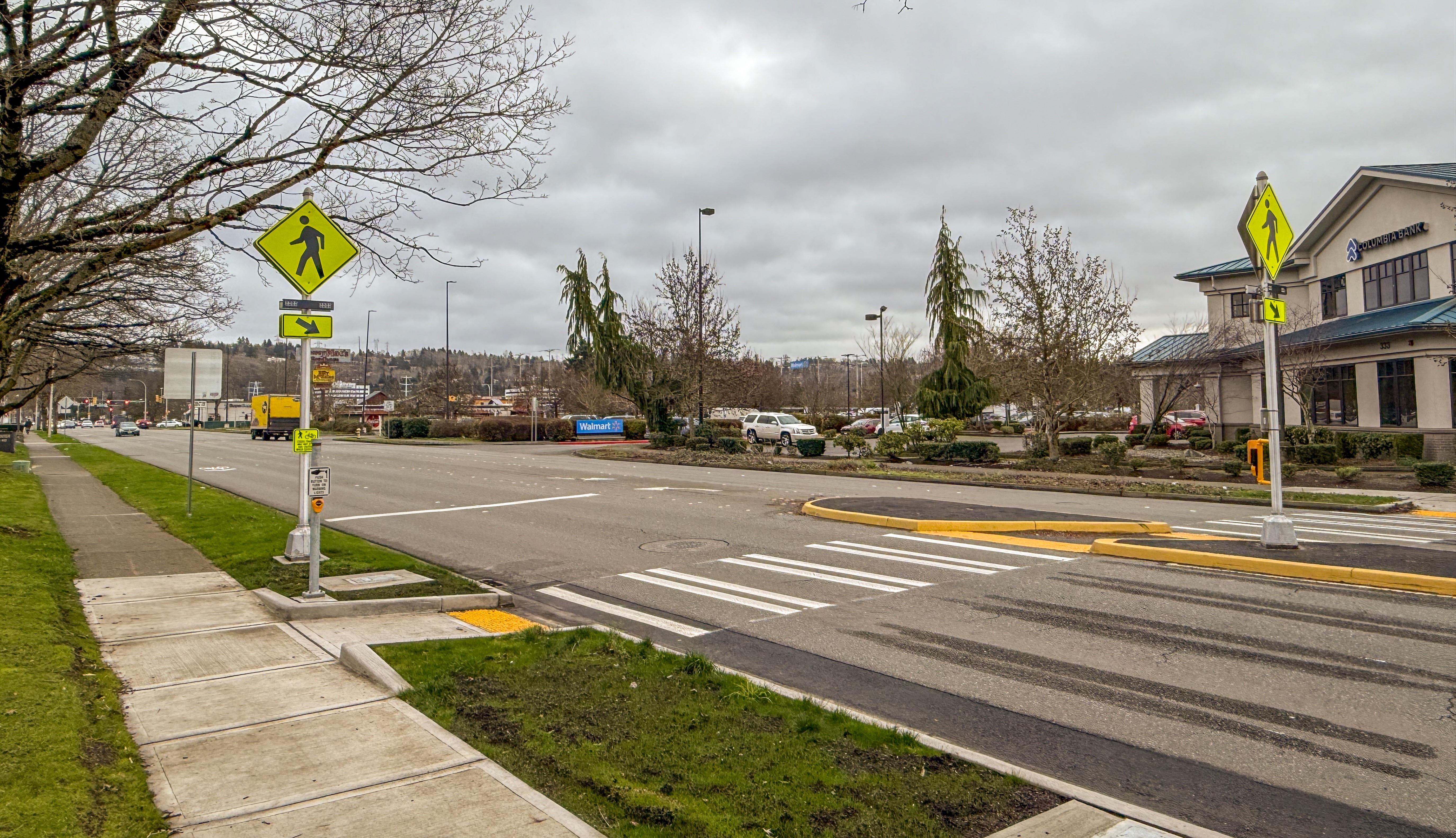 South-7th-street-RRFB-by-Wal-mart-pedestrian-crossing-smaller.jpg